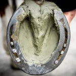 cura-naturale-argile-sabots-se-JRuUZYSG-0.webp
